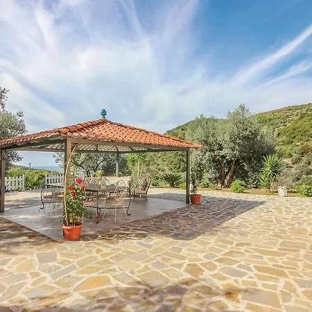 Holiday home 4 Bedroom Cozy Home In S,Mauro Cilento -Sa- *