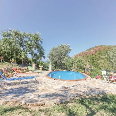 Holiday home 4 Bedroom Cozy Home In S,Mauro Cilento -Sa- *